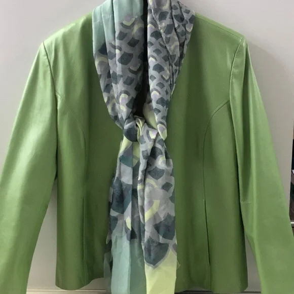 Jacket - Picture 3 of 5